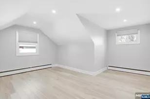 565 Center St, Wood Ridge, NJ 07075 - Photo 16