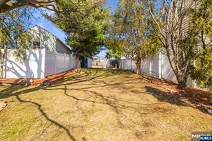 565 Center St, Wood Ridge, NJ 07075 - Photo 24