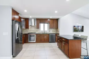 565 Center St, Wood Ridge, NJ 07075 - Photo 4