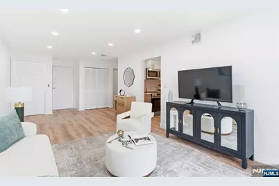 610 Anderson Avenue 2E #2E, Cliffside Park, NJ 07010 - Photo 10