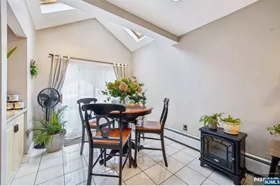 28 E Liberty Avenue, Hillsdale, NJ 07642 - Photo 8