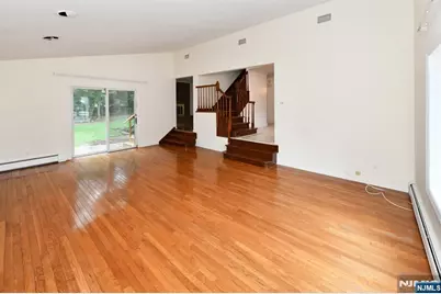 22 Gloria Drive, Allendale, NJ 07401 - Photo 10