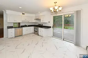 22 Gloria Dr, Allendale, NJ 07401 - Photo 14