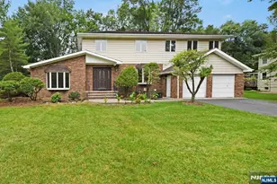 22 Gloria Dr, Allendale, NJ 07401 - Photo 1