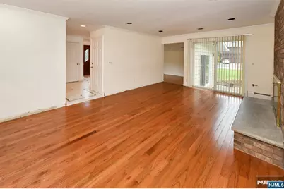 22 Gloria Drive, Allendale, NJ 07401 - Photo 12