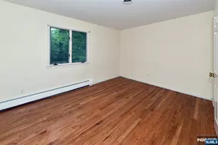 22 Gloria Dr, Allendale, NJ 07401 - Photo 24