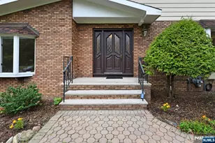 22 Gloria Dr, Allendale, NJ 07401 - Photo 2