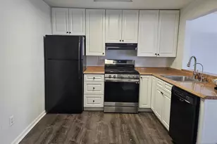 2 Markham Cir, Englewood, NJ 07631 - Photo 2