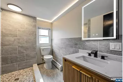 136 Palsa Avenue, Elmwood Park, NJ 07407 - Photo 18