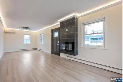 136 Palsa Avenue, Elmwood Park, NJ 07407 - Photo 6