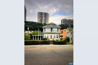 1332 River Road, Edgewater, NJ 07020 - Photo 1