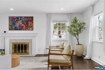 609 Wyndham Road, Teaneck Township, NJ 07666 - Photo 4