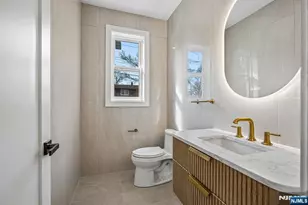 229 Sutton Pl, New Milford, NJ 07646 - Photo 14