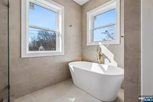 229 Sutton Pl, New Milford, NJ 07646 - Photo 18