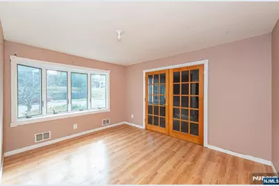 558 Beech Street, Washington Township, NJ 07676 - Photo 6