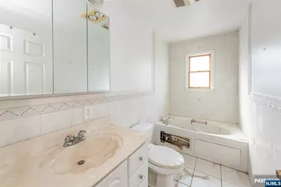 558 Beech Street, Washington Township, NJ 07676 - Photo 10