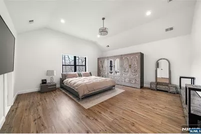 129 Rivervale Road, River Vale Township, NJ 07675 - Photo 16