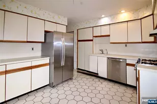 5-22 Dorothy St, Fair Lawn, NJ 07410 - Photo 8