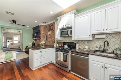 352 7th Street 6 #6, Jersey City, NJ 07302 - Photo 4