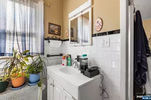 119 21st St, Bayonne, NJ 07002 - Photo 26