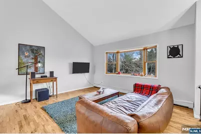 6 Whites Lane, Waldwick, NJ 07463 - Photo 4