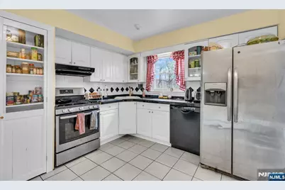 6 Whites Lane, Waldwick, NJ 07463 - Photo 14