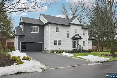 109 Arbor Drive, Ho Ho Kus, NJ 07423 - Photo 2