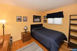 140 Manhattan Ave, Waldwick, NJ 07463 - Photo 14