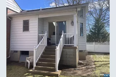 526 Rutland Avenue, Teaneck Township, NJ 07666 - Photo 28