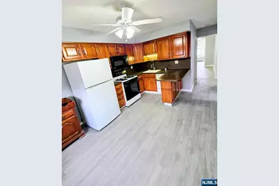 245 Beech 2 #2, Kearny, NJ 07032 - Photo 4