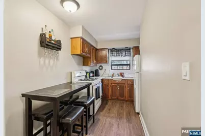 21 Colonial Drive 211 #211, Little Falls Township, NJ 07424 - Photo 8