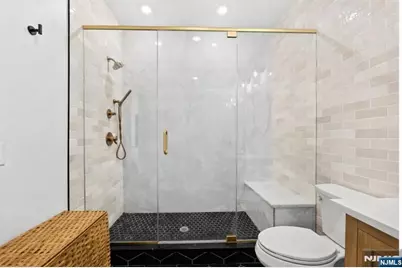 34 Manhattan Avenue 2 #2, Jersey City, NJ 07307 - Photo 34