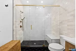 34 Manhattan Ave 2, Jersey City, NJ 07307 - Photo 34