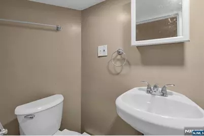 705 15th Street, Newark, NJ 07103 - Photo 34