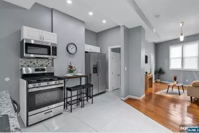 705 15th Street, Newark, NJ 07103 - Photo 10
