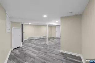 705 15th St, Newark, NJ 07103 - Photo 36