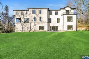 28 Ellen's Way, Alpine, NJ 07620 - Photo 4