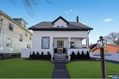 100 Brook Avenue, Englewood, NJ 07631 - Photo 2