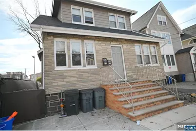 210 Warren Avenue Left A #Left A, Fort Lee, NJ 07024 - Photo 2