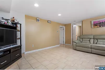 28 Logan Place, Lodi, NJ 07644 - Photo 22