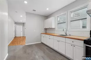 543 N Grove St, East Orange, NJ 07017 - Photo 4