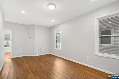 543 N Grove Street, East Orange, NJ 07017 - Photo 24