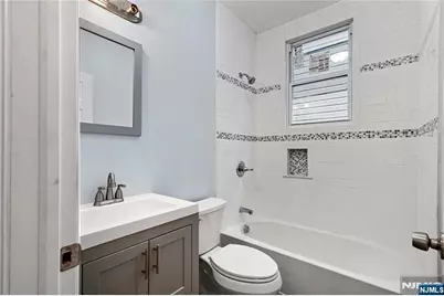 543 N Grove Street, East Orange, NJ 07017 - Photo 12