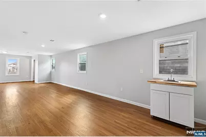 543 N Grove Street, East Orange, NJ 07017 - Photo 14