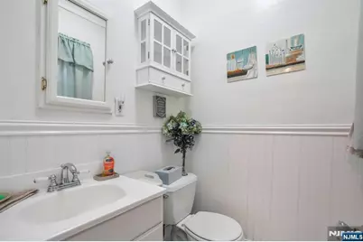 10 Lynn Court, Rutherford, NJ 07070 - Photo 14