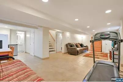 10 Lynn Court, Rutherford, NJ 07070 - Photo 28