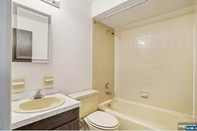 2 Eisenhower Road, Closter, NJ 07624 - Photo 26