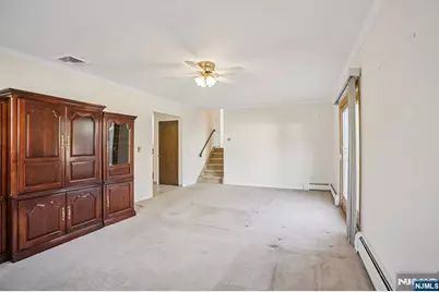 2 Eisenhower Road, Closter, NJ 07624 - Photo 18