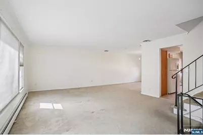 2 Eisenhower Road, Closter, NJ 07624 - Photo 8