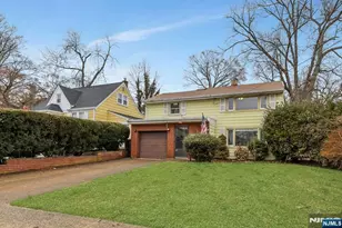 95 Grove St, Waldwick, NJ 07463 - Photo 1